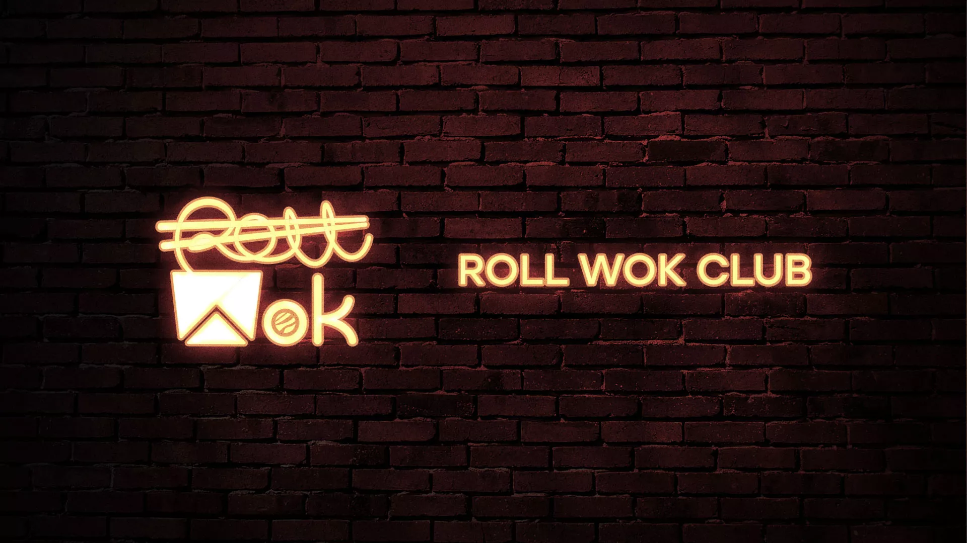 Разработка логотипа суши-бара «Roll Wok Club» в Пересвете